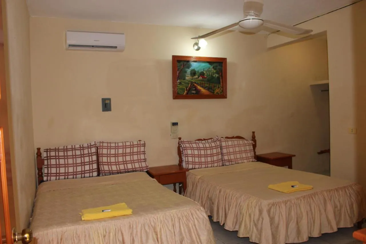 Hotel Isla Esmeralda Cozumel Appart hôtel